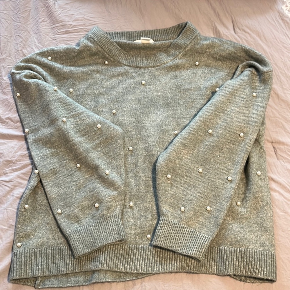 h and m sweater
